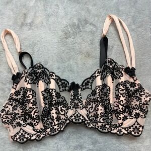 Victorias Secret Womens Coquette Demi Bra Size 32D Pink Black Lace Embroidery